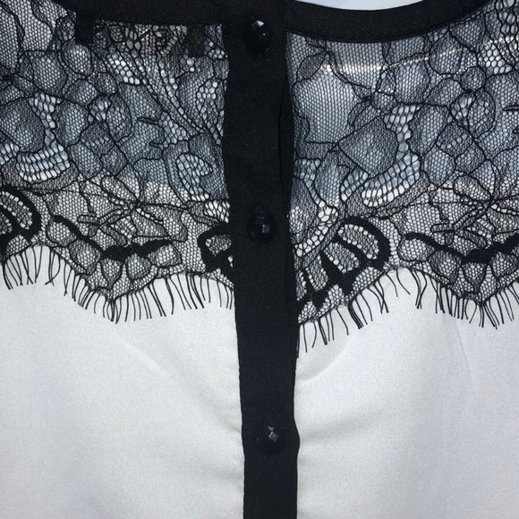 NWOT Venus Lace Accent Tunic - Picture 2 of 6